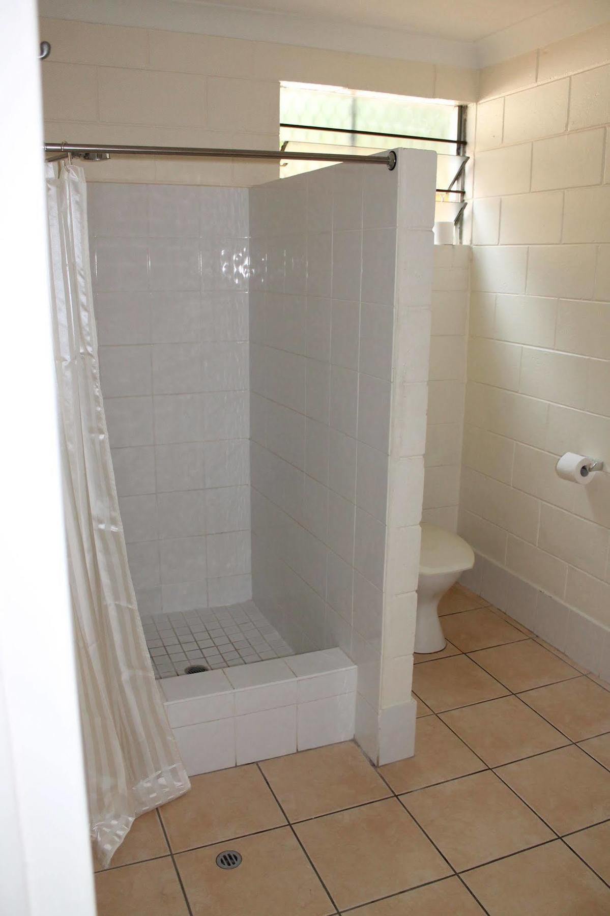 Oasis Inn Apartments Кэрнс Экстерьер фото